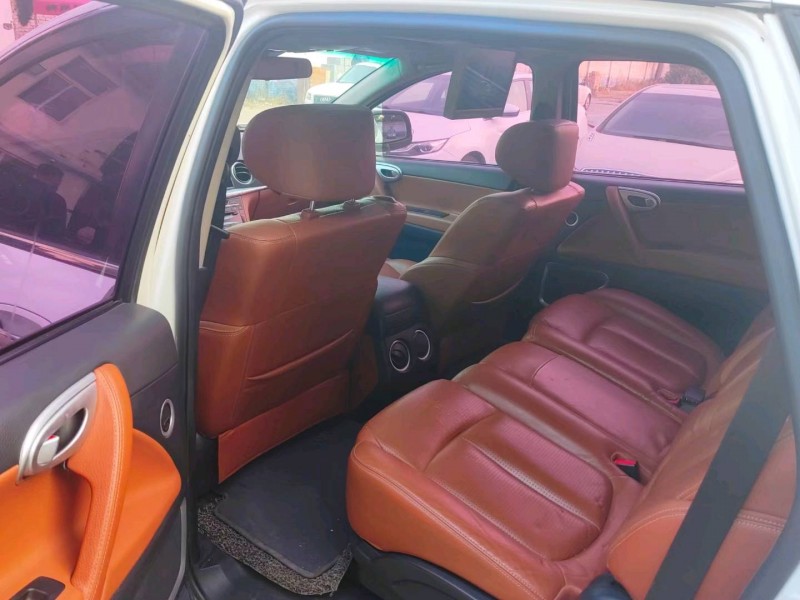 邢台14年纳智捷大7 SUV4