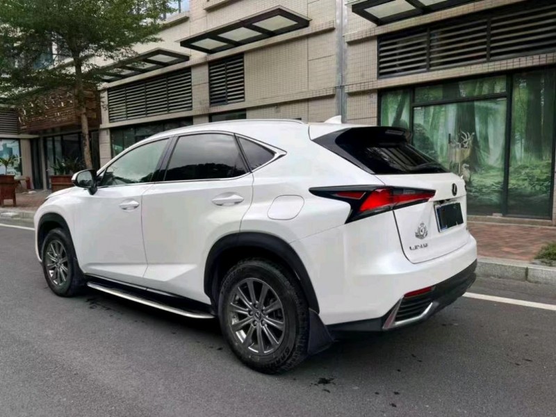 珠海18年雷克萨斯NX2