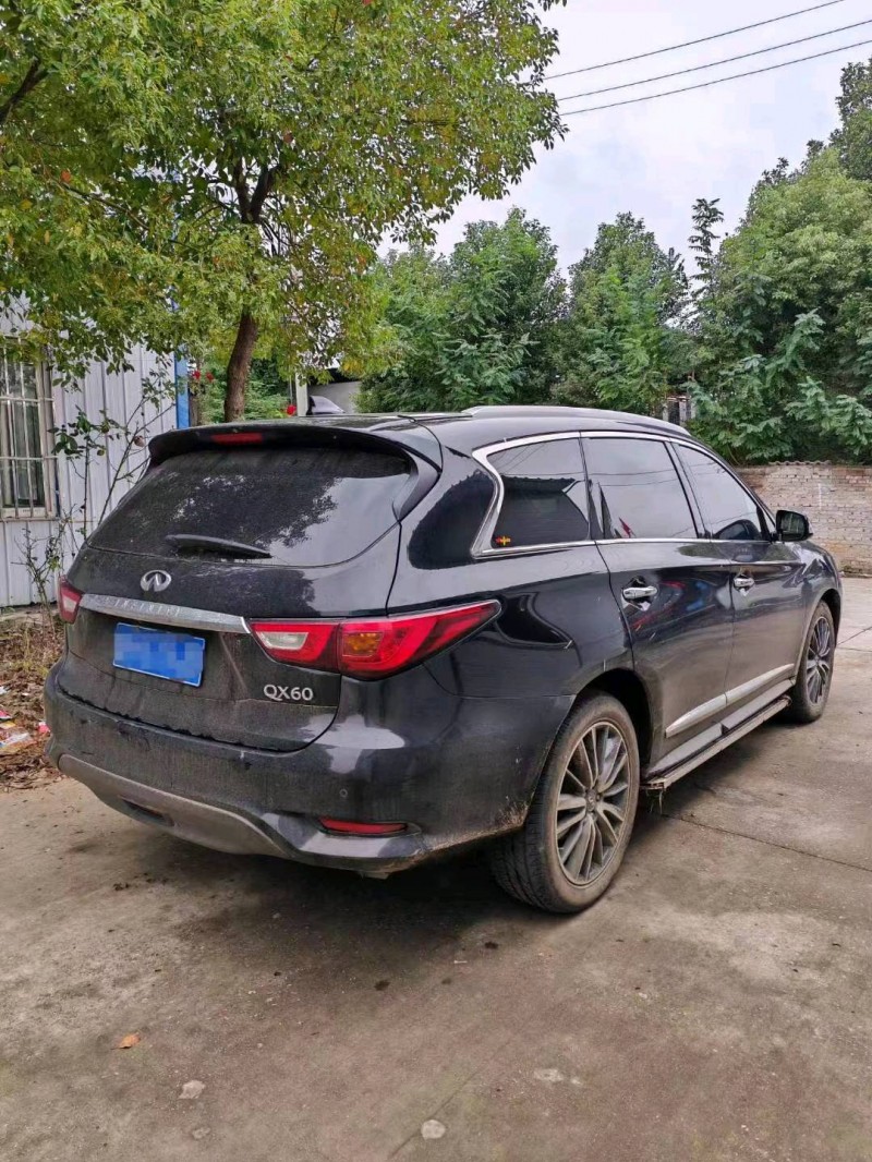 十堰17年英菲尼迪QX606