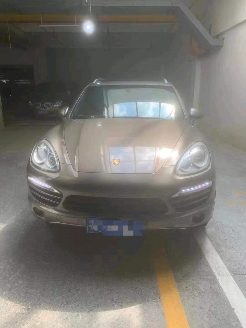 宜昌13年保時捷卡宴1
