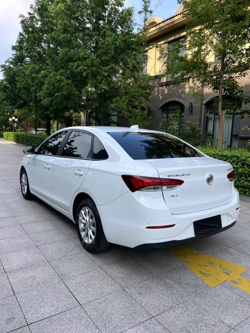 烟台17年别克英朗8