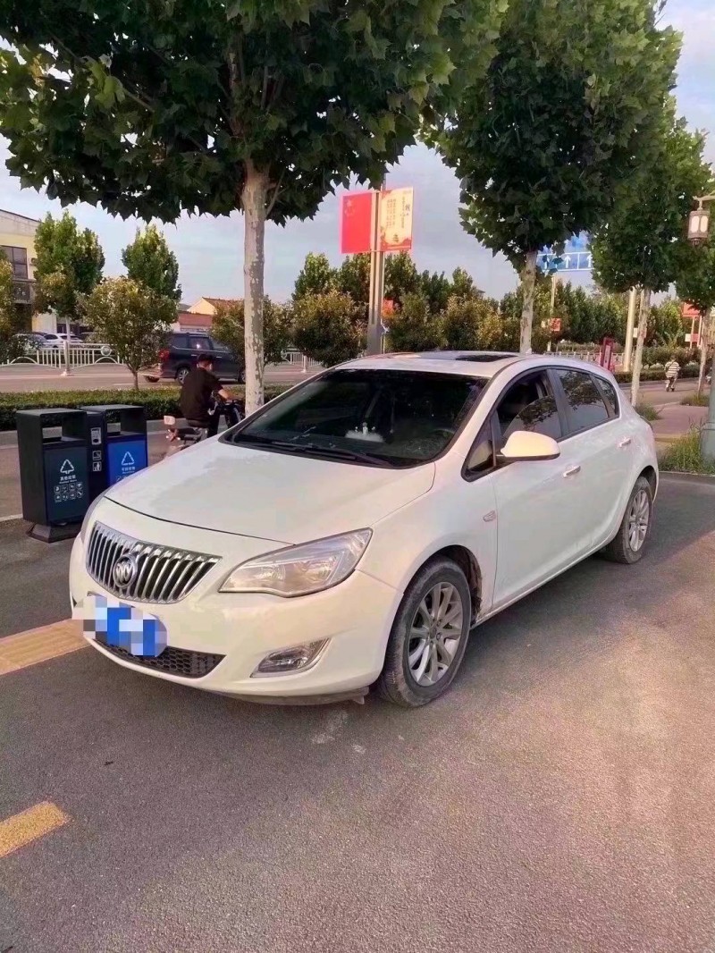 菏泽15年别克英朗2