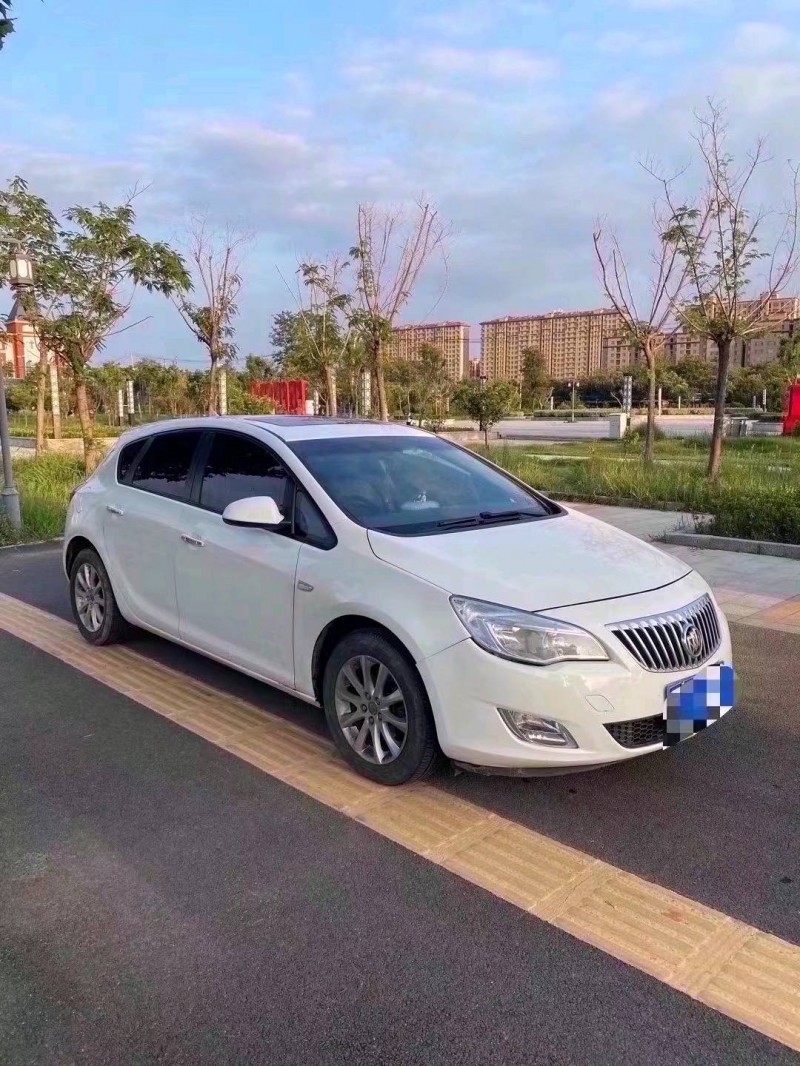 菏泽15年别克英朗3