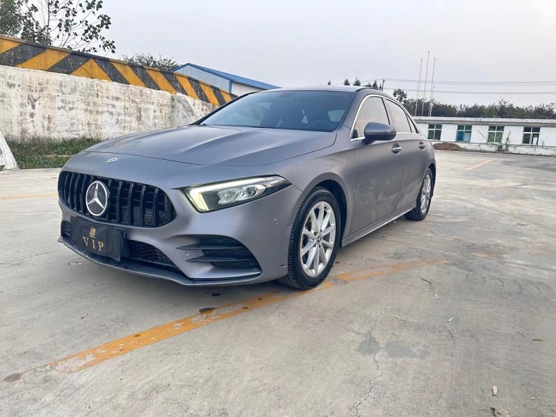 徐州19年奔驰A3