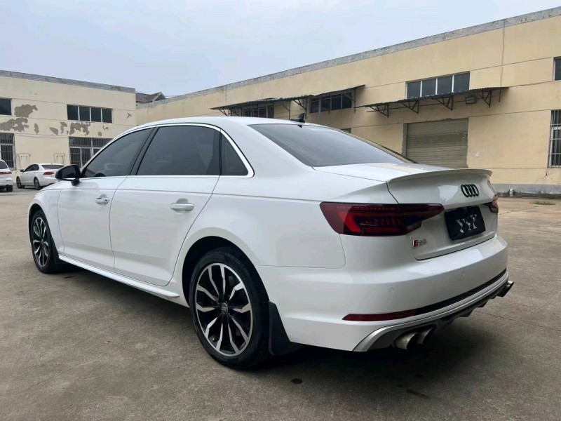 徐州19年奥迪A4L7