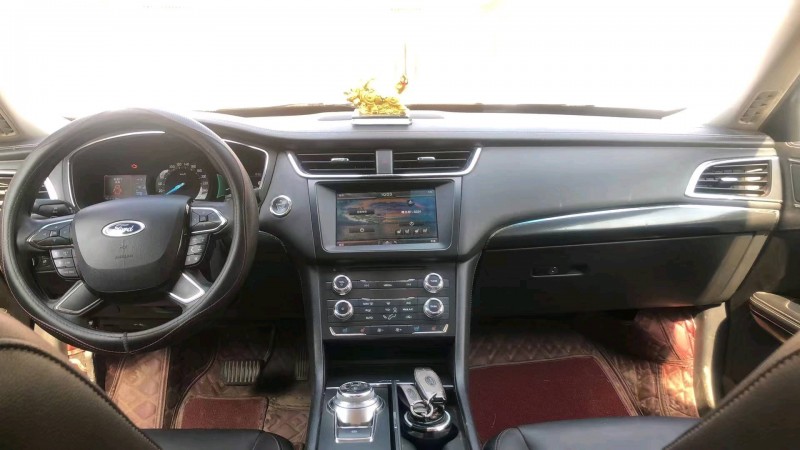 邢台16年福特金牛座6