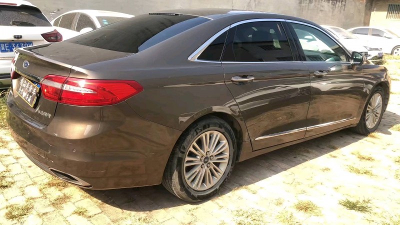 邢台16年福特金牛座8