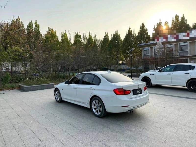 济南14年宝马3系8