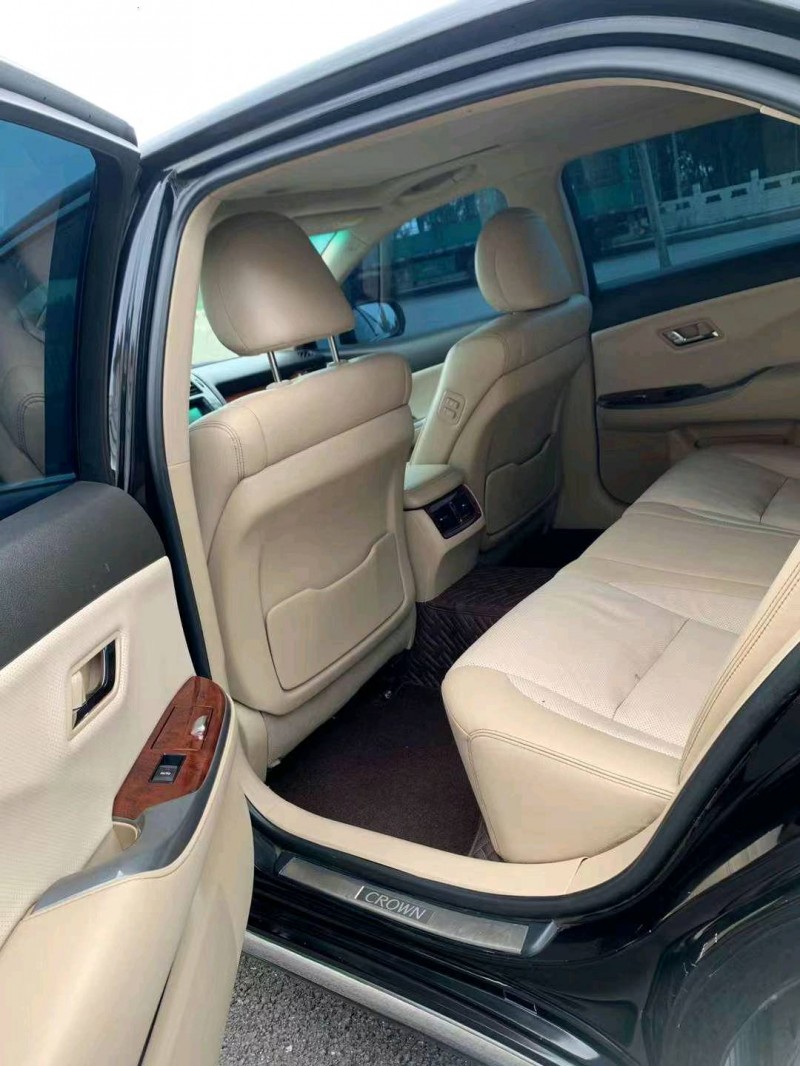 邯郸13年丰田皇冠7