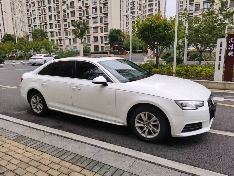 苏州16年奥迪A4L2