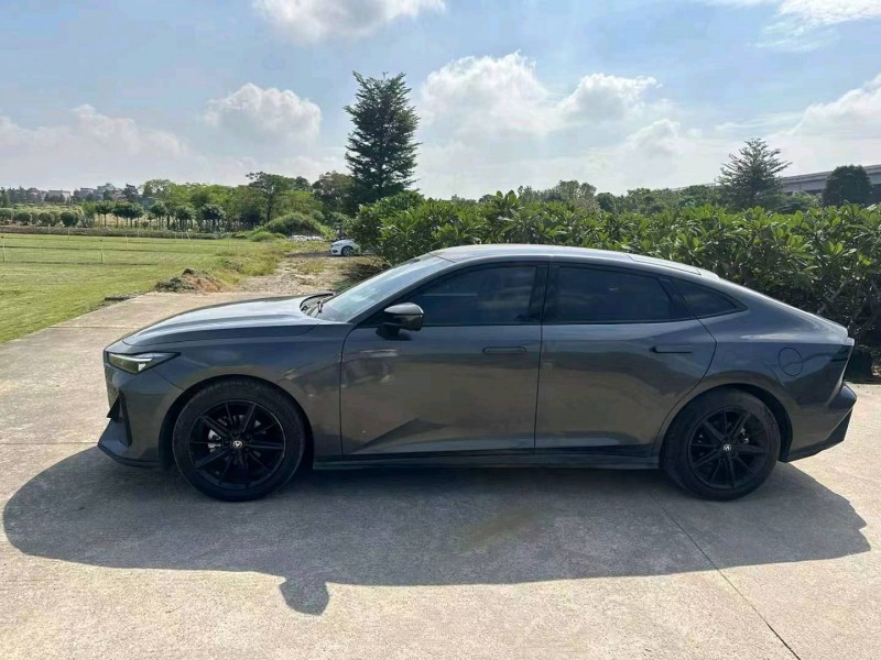 珠海22年长安汽车UNI-V5