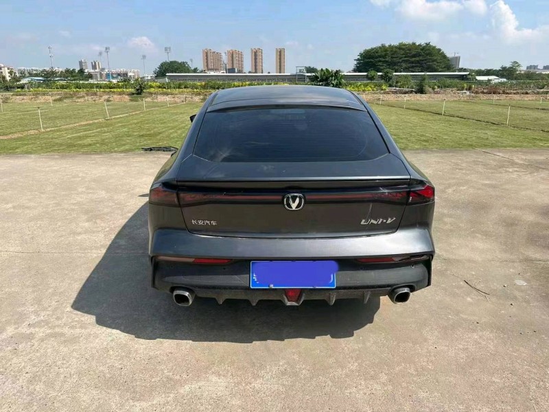 珠海22年长安汽车UNI-V6