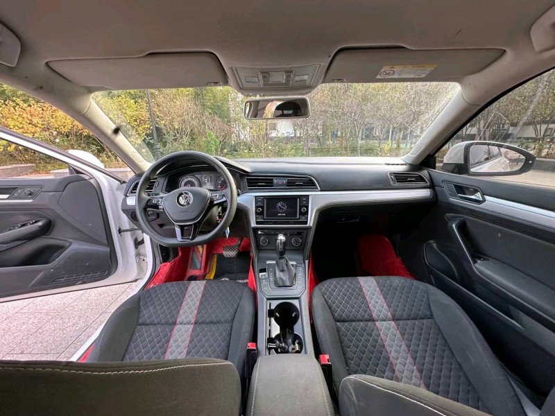 济南19年大众凌渡5