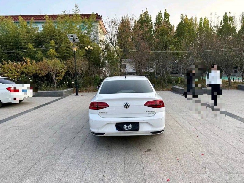 济南19年大众凌渡9