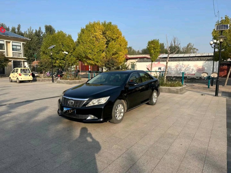 济南14年丰田凯美瑞2