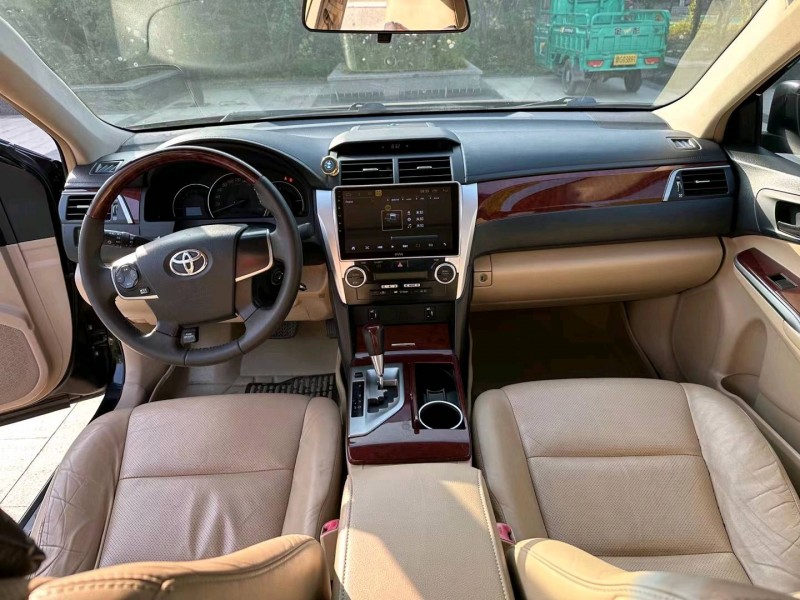 济南14年丰田凯美瑞5