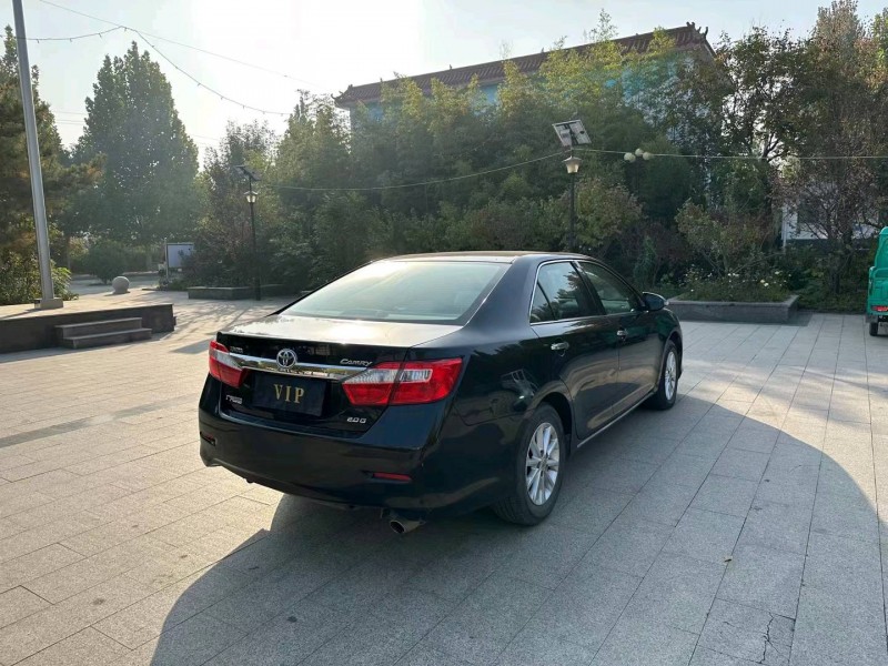 济南14年丰田凯美瑞8