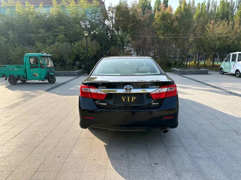 济南14年丰田凯美瑞9