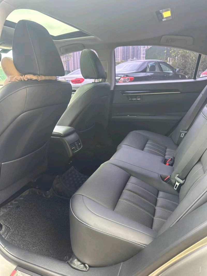 佛山17年雷克萨斯ES6