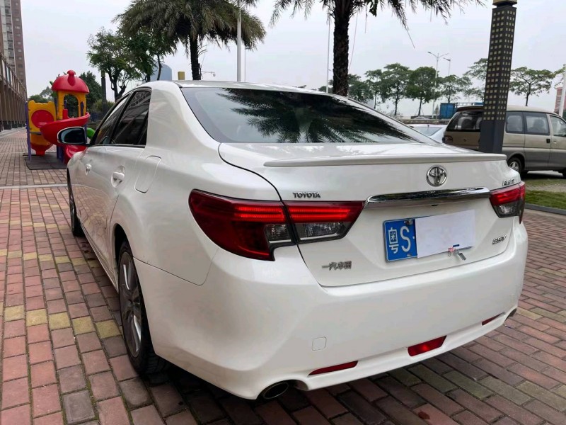 佛山14年丰田锐志4