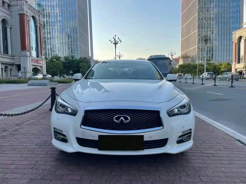 莆田17年英菲尼迪Q50L1