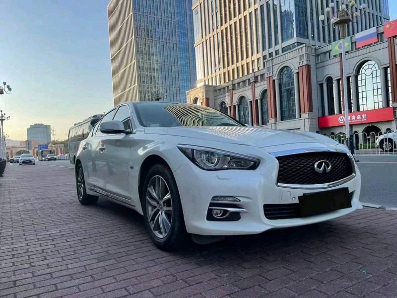 莆田17年英菲尼迪Q50L4