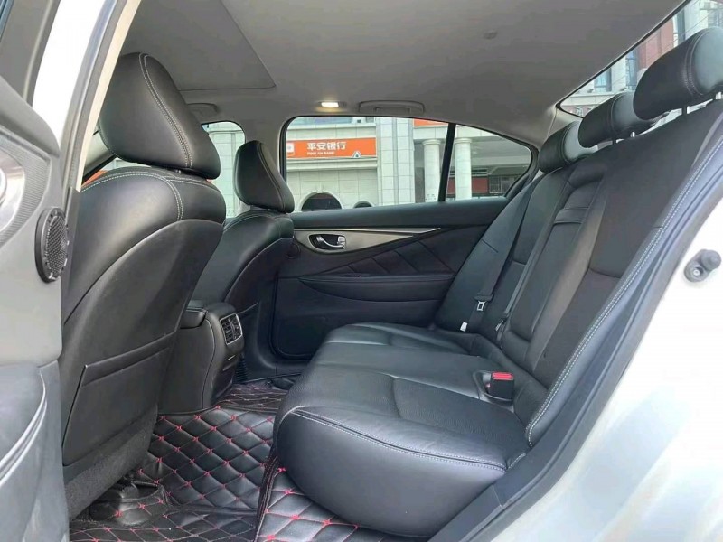 莆田17年英菲尼迪Q50L9