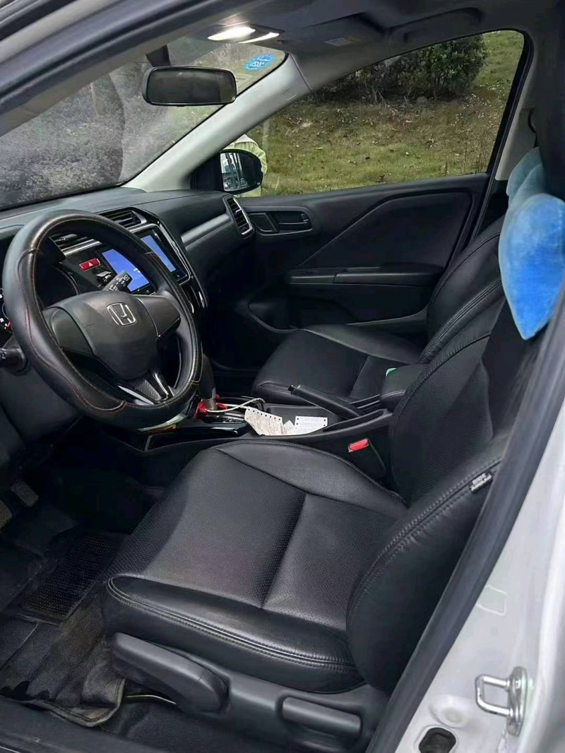 深圳18年本田竞瑞6