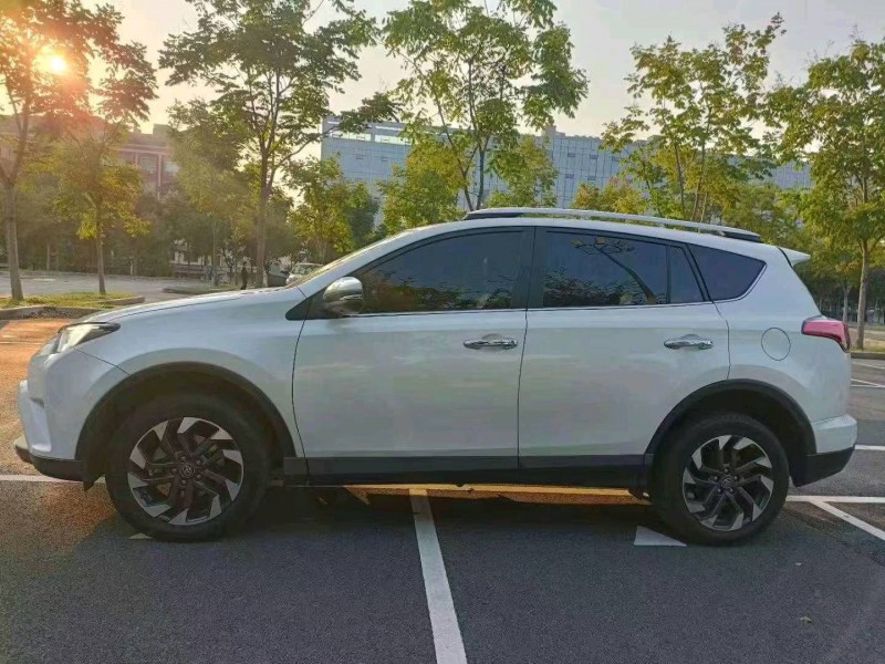 溫州19年豐田RAV4榮放3