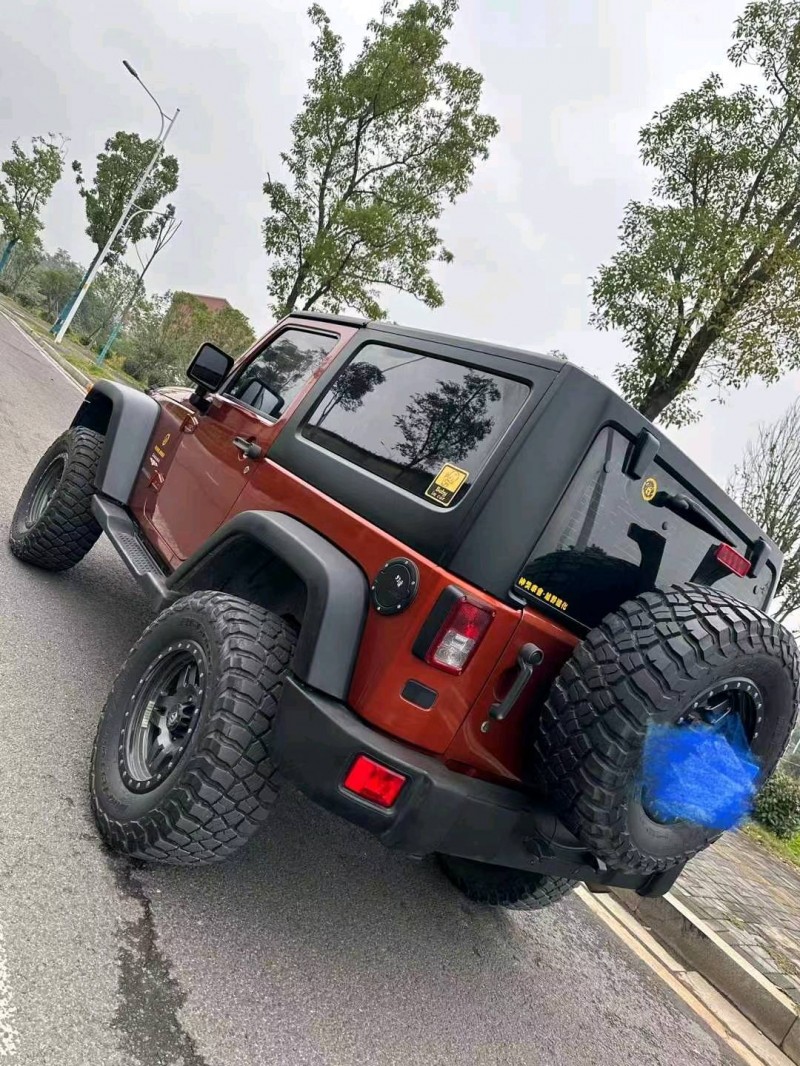 洛陽14年Jeep牧馬人7