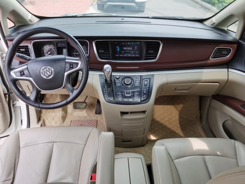 济宁18年别克GL85