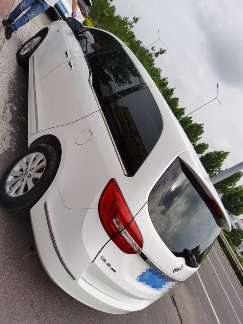 济宁18年别克GL88