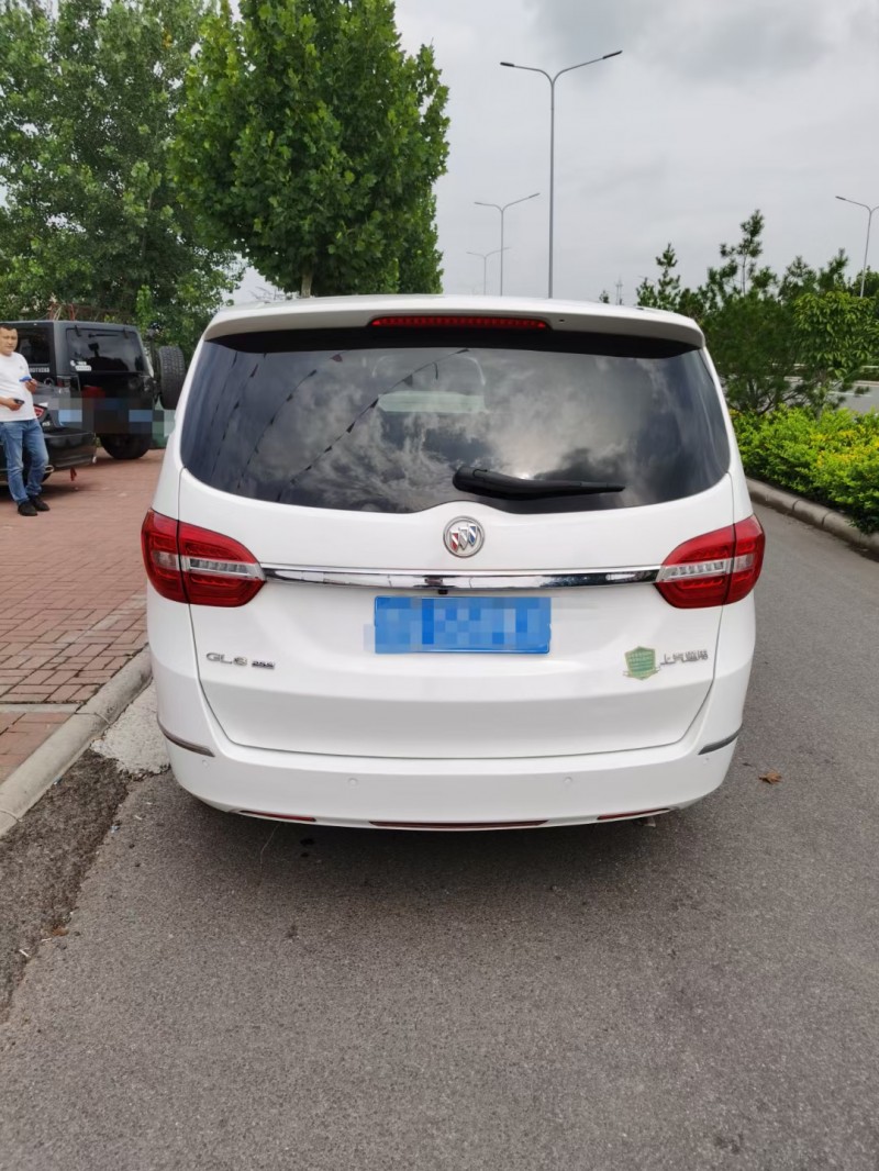 济宁18年别克GL89