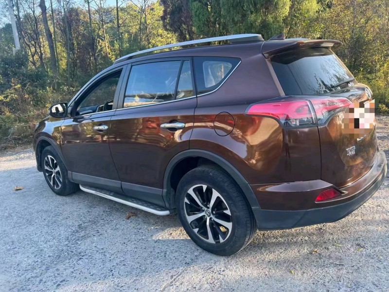衡阳17年丰田RAV45