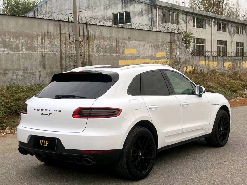 青岛18年保时捷Macan5