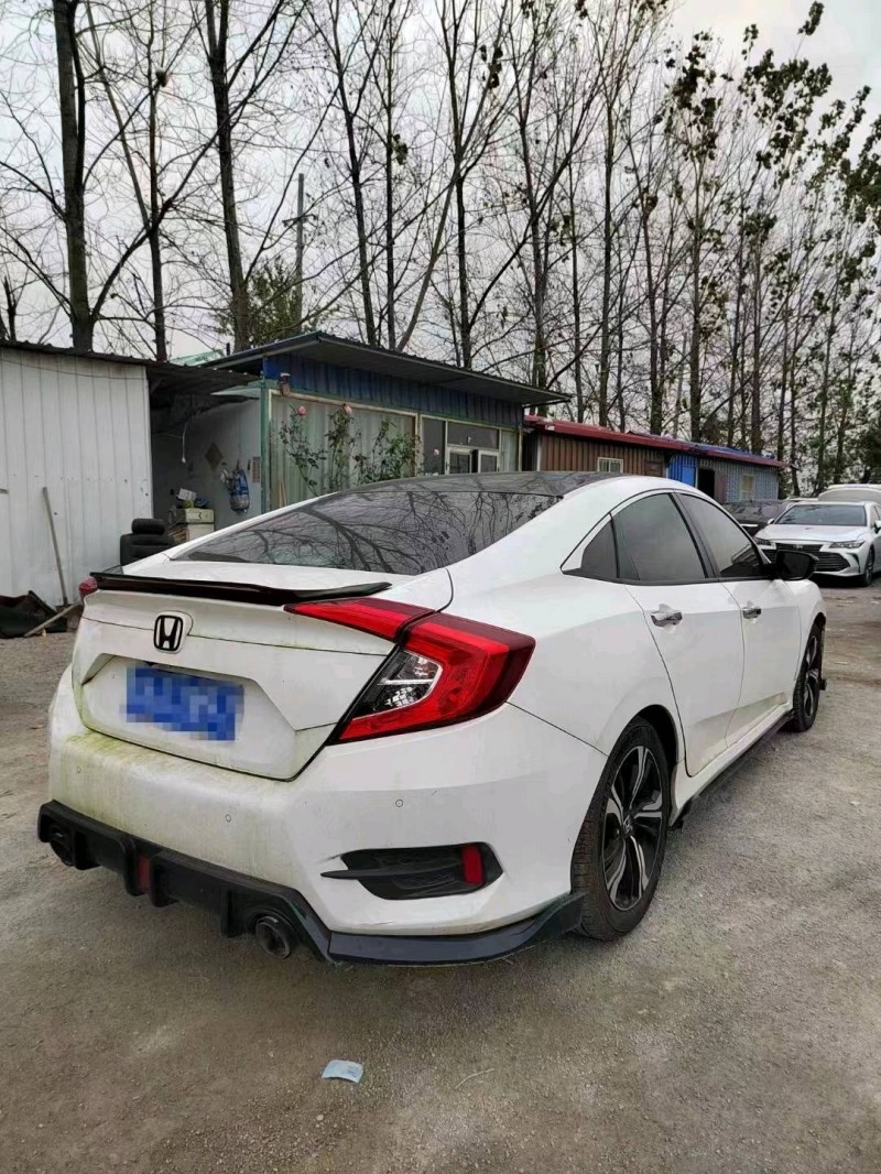 菏泽17年本田思域9