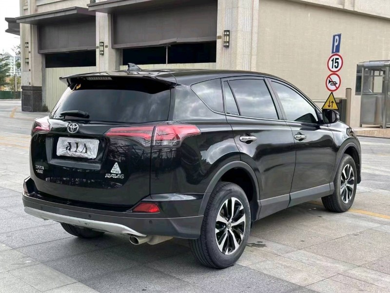珠海18年丰田RAV4荣放6