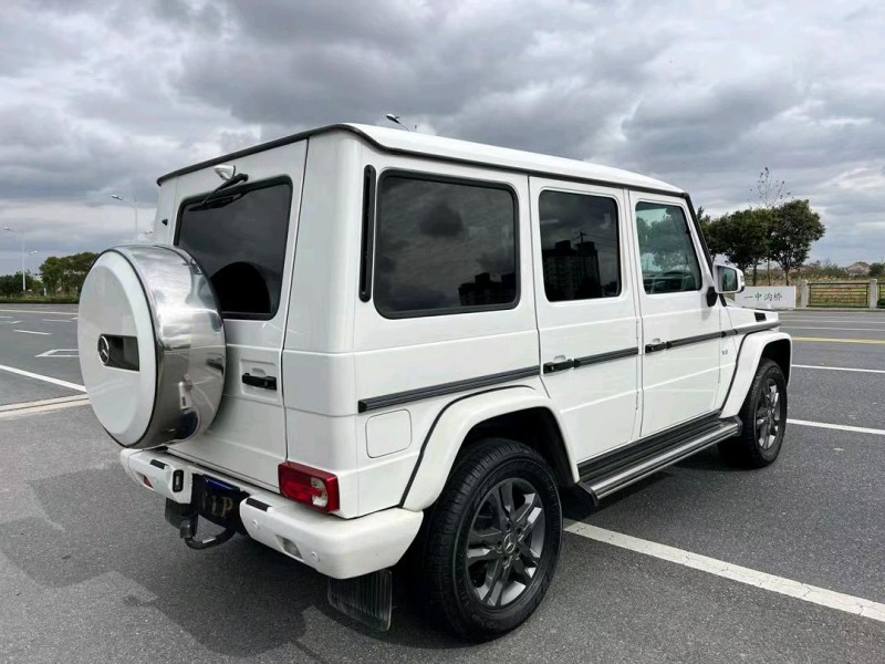 盐城16年奔驰G8
