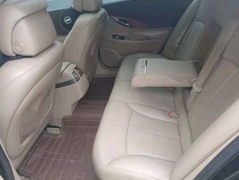 烟台13年别克君越6