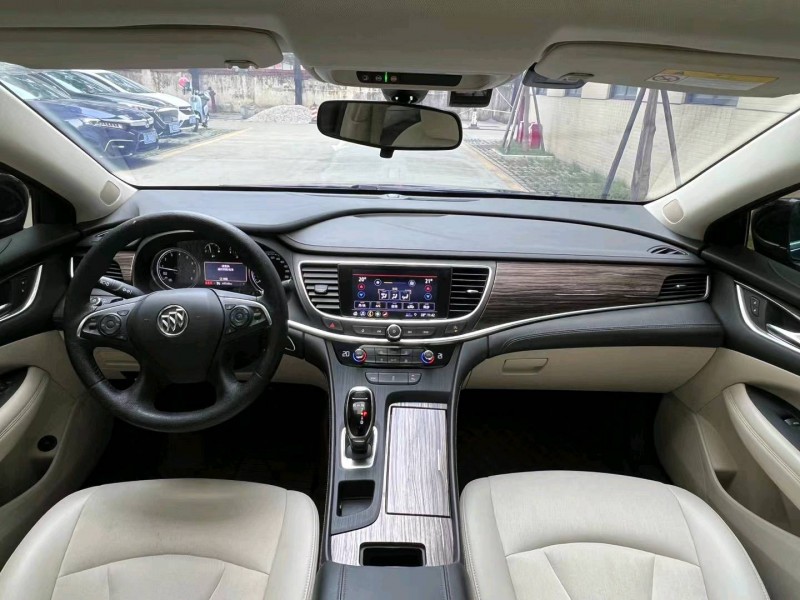 佛山19年别克君越6