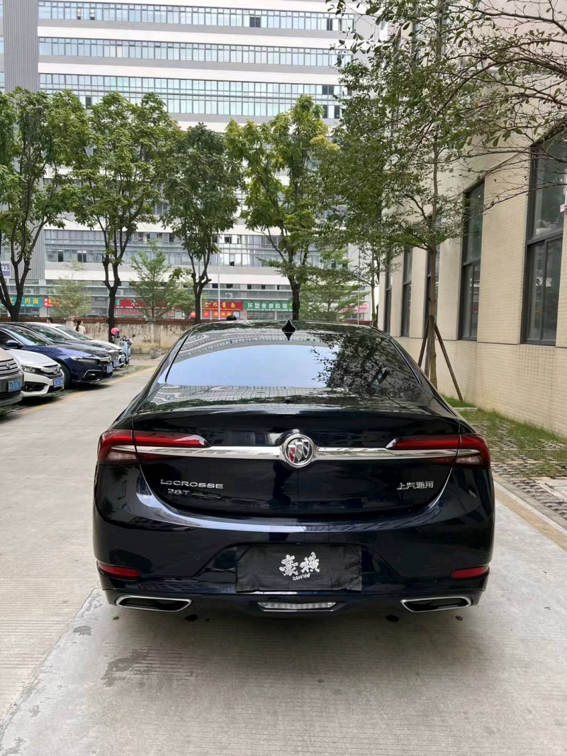 佛山19年别克君越9