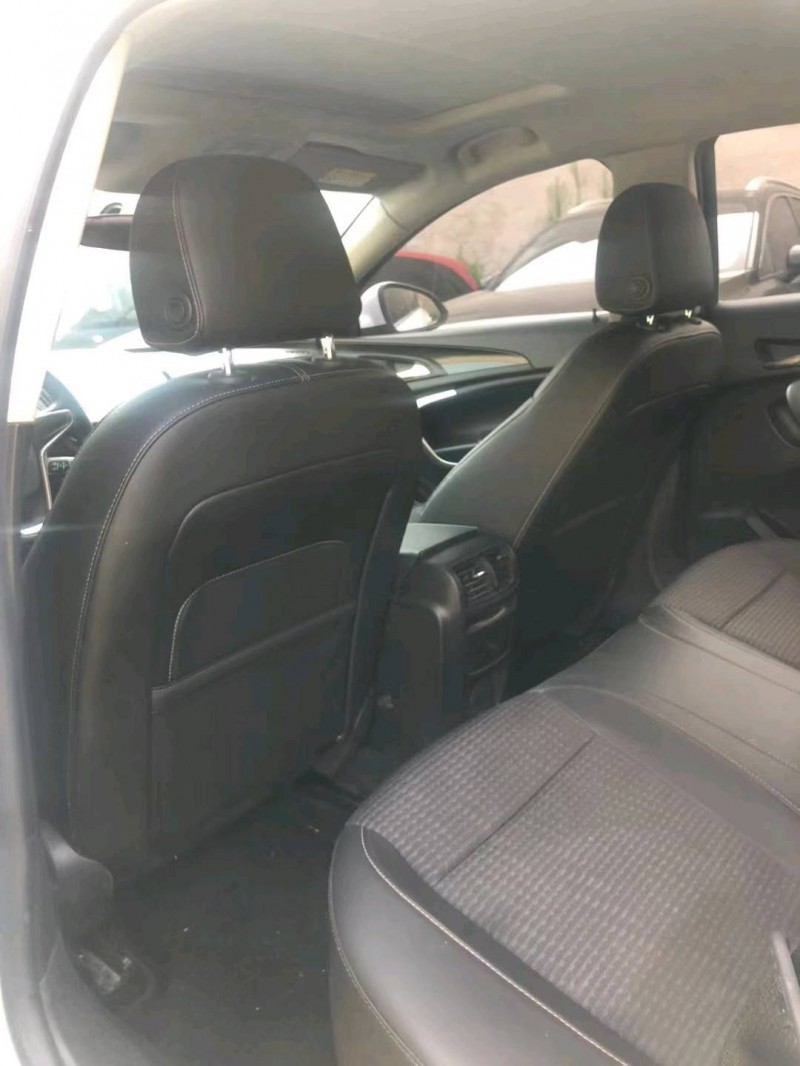 邢台17年别克君威5