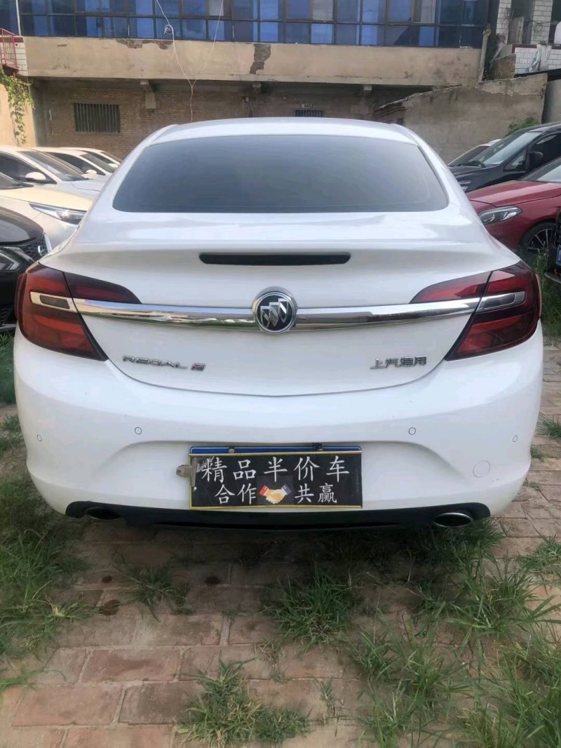 邢台17年别克君威9