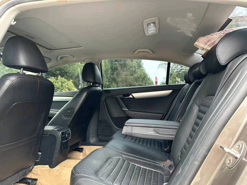 济南16年大众迈腾6