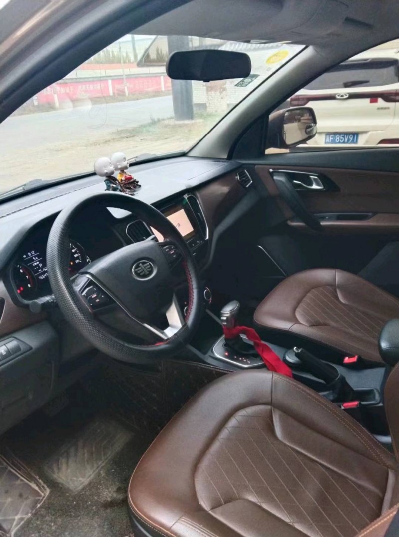 保定18年一汽森雅R73