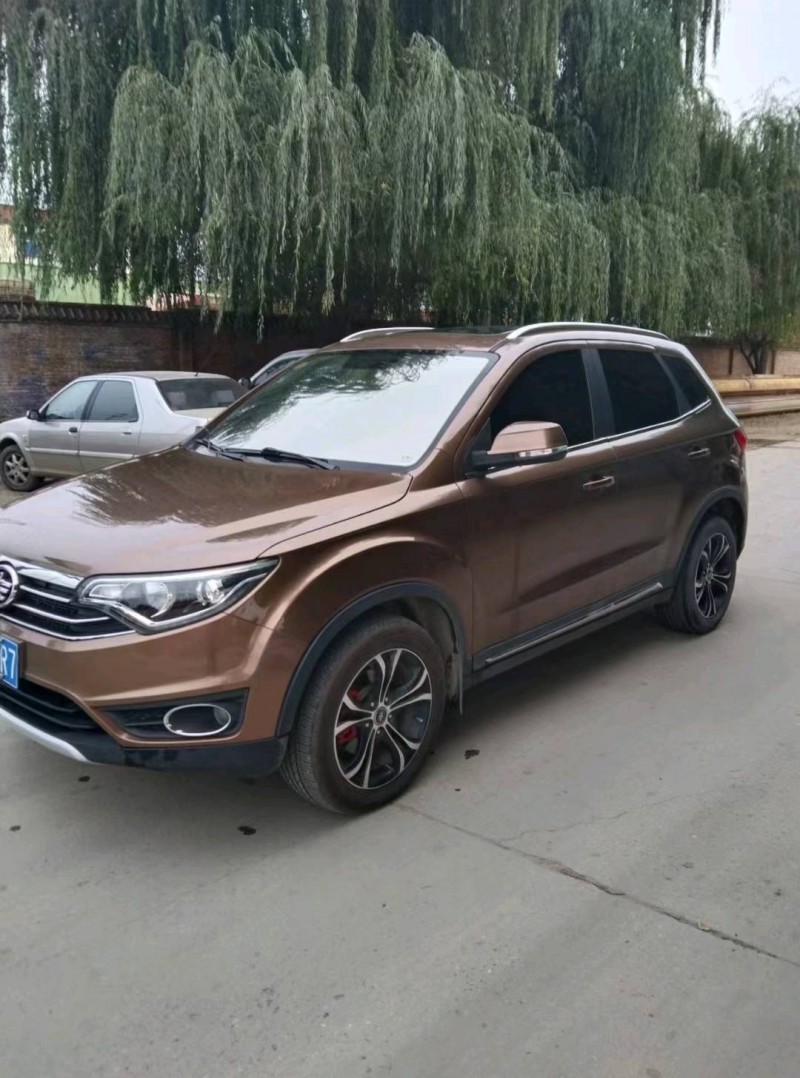 保定18年一汽森雅R74