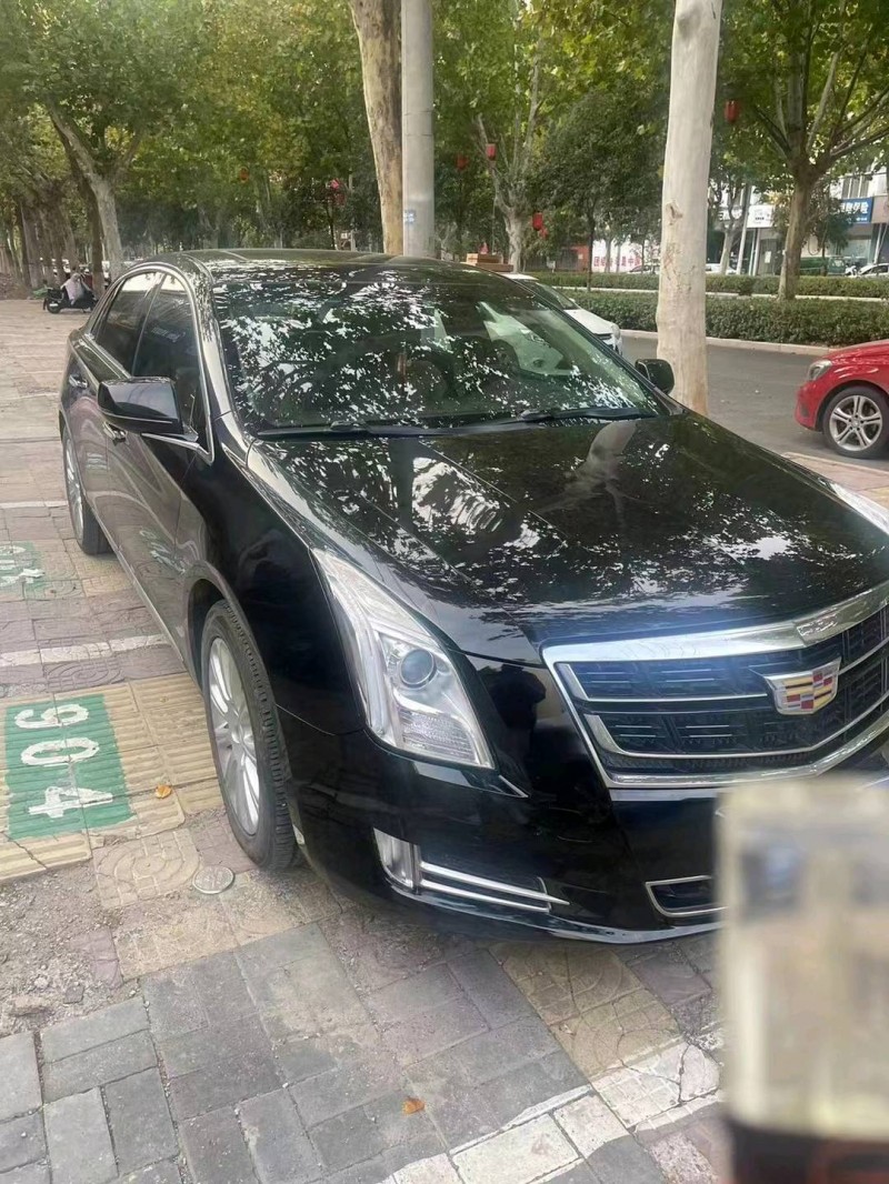 邯郸16年凯迪拉克XTS3