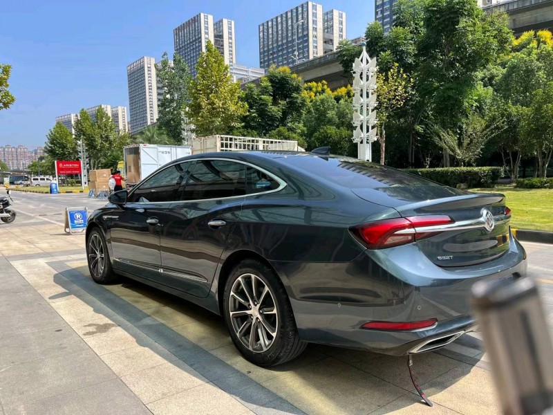 武汉19年别克君越4