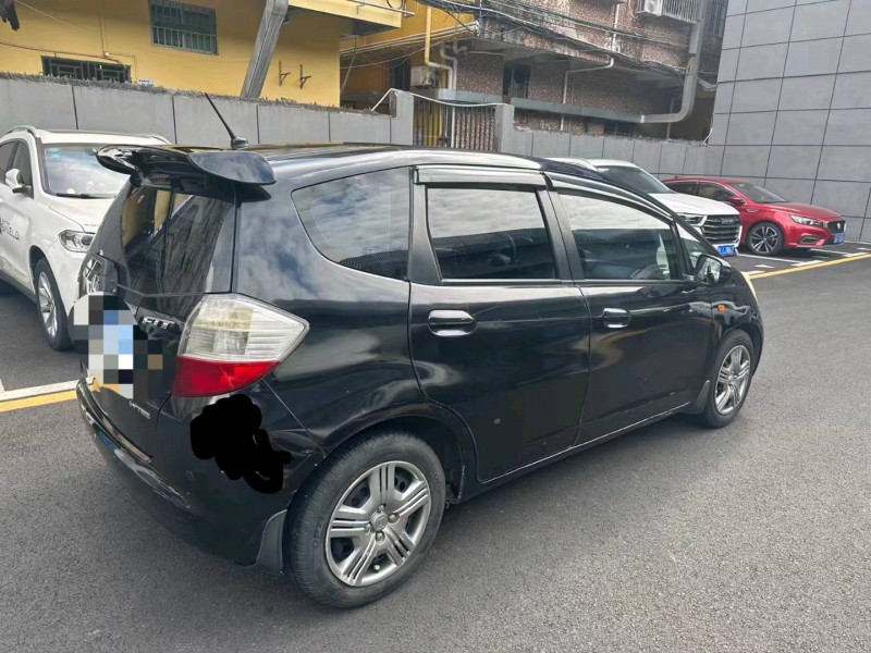 深圳08年本田飞度8