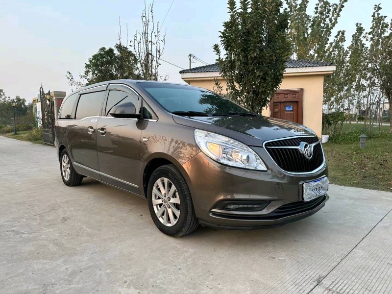 徐州17年别克GL82